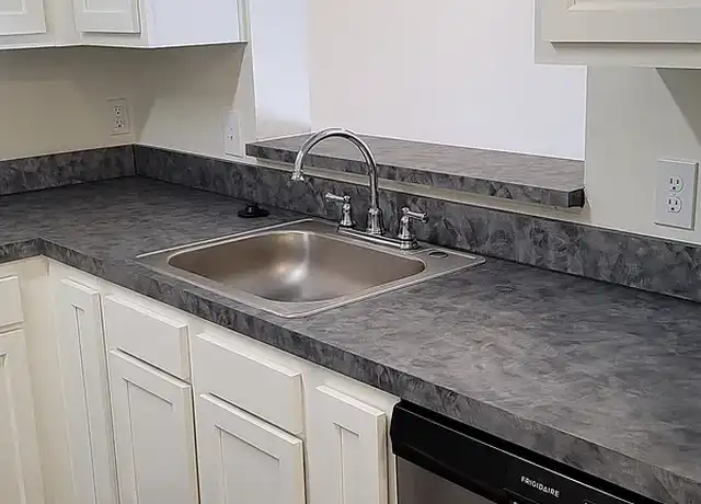 Property at Forest Hills Townhomes - 4600 Forest Hills Ln, Kalamazoo, MI, 49006, 2 beds, 1.5 baths, [object Object]