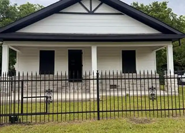 Property at 604 N McKinney St, Ennis, TX, 75119, 3 beds, 2 baths, [object Object]