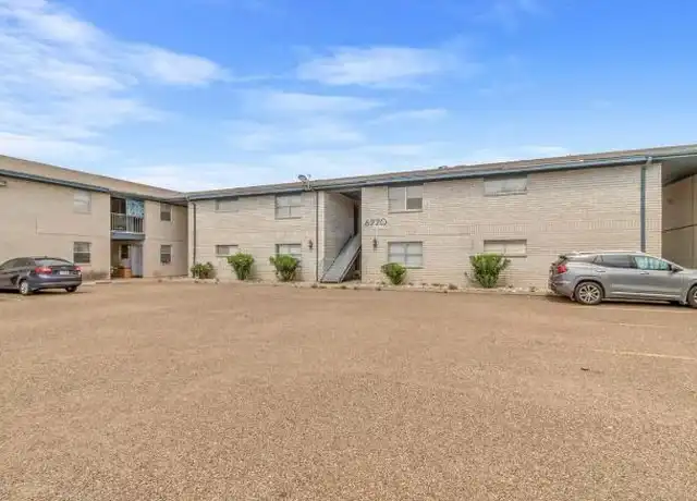 Property at 6300 N 11th St, McAllen, TX, 78504, 1 bed, 1 bath, [object Object]