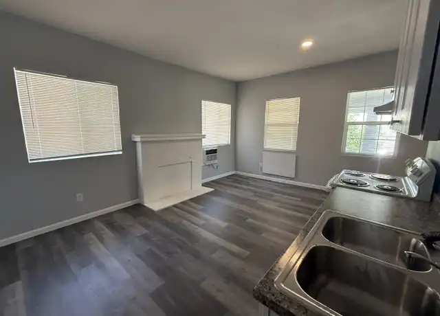 Property at 164 C St Unit A, Yuba City, CA, 95991, 1 bed, 1 bath, [object Object]