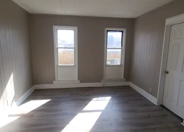 Property at 18 Lasalle St, Rochester, NY, 14606, 1 bed, 1 bath, [object Object]