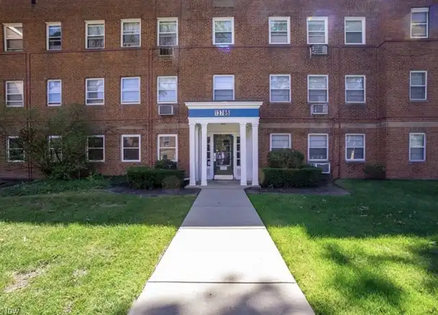 Property at 13809 Cedar Rd #104, South Euclid, OH, 44118, 1 bed, 1 bath, [object Object]