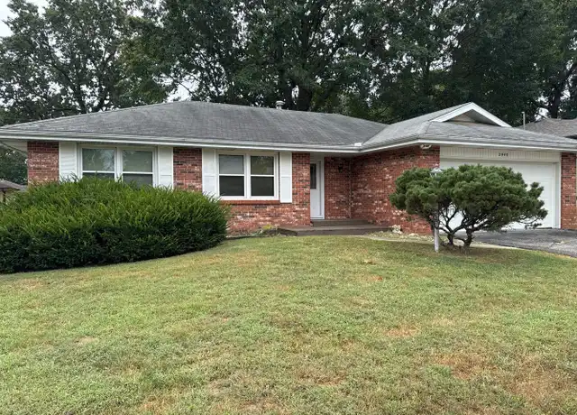 Property at 2940 E Eastwood St, Springfield, MO, 65804, 3 beds, 2 baths, [object Object]