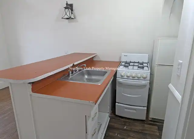 Property at 2383 Harrison Blvd Unit B, Ogden, UT, 84401, 1 bed, 1 bath, [object Object]