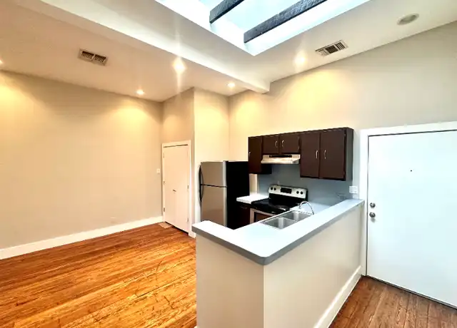 Property at 319 S Flores St Unit 201, San Antonio, TX, 78204, 2 beds, 2 baths, [object Object]