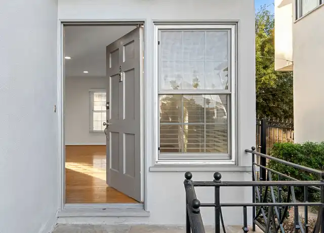 Property at 1209 S Orange Grove Ave #5, Los Angeles, CA, 90019, 2 beds, 1.5 baths, [object Object]