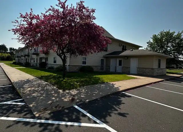 Property at 400 Pumphouse Rd Unit PU420X-240, Chippewa Falls, WI, 54729, 1 bed, 1 bath, [object Object]