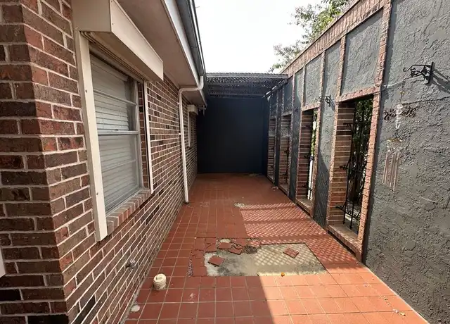 Property at 704 Kerria Ave, McAllen, TX, 78501, 3 beds, 2 baths, [object Object]