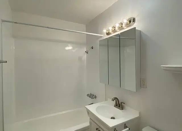 Photo of 1736 E 4th St, Long Beach, CA 90802