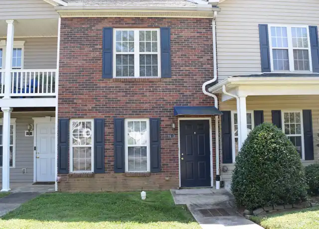 Property at 1613 Oak Leaf Dr NW, Hickory, NC, 28601, 2 beds, 2.5 baths, [object Object]