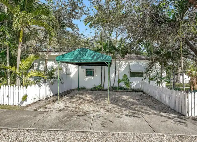 Property at 5985 SW 41st St, Miami, FL, 33155, 3 beds, 1 bath, [object Object]