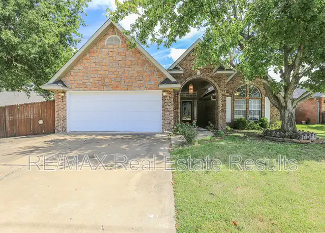 Property at 407 N 40th St, Rogers, AR, 72756, 3 beds, 2 baths, [object Object]