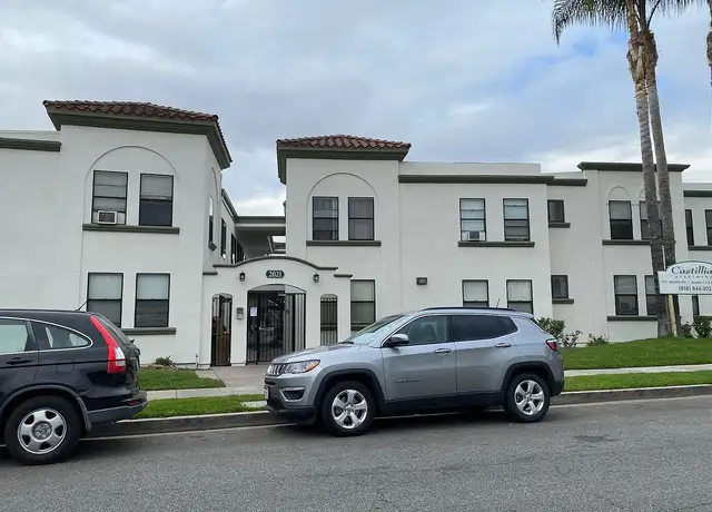 Photo of 2021 Grismer Ave, Burbank, CA 91504