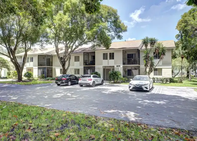 Property at 304 Gardens Dr, Pompano Beach, FL, 33069, 2 beds, 2 baths, [object Object]
