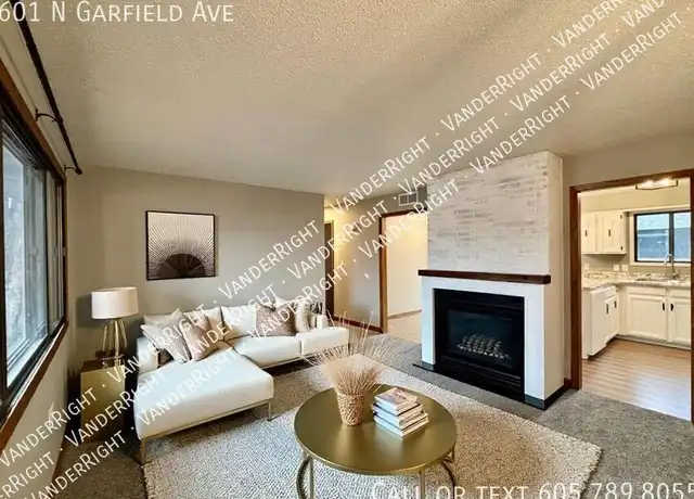 Property at 601 N Garfield Ave, Sioux Falls, SD, 57104, 2 beds, 1 bath, [object Object]