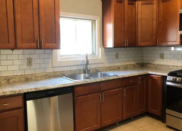 Property at 232 W Delavan Ave Unit 2, Buffalo, NY, 14213, 3 beds, 1 bath, [object Object]