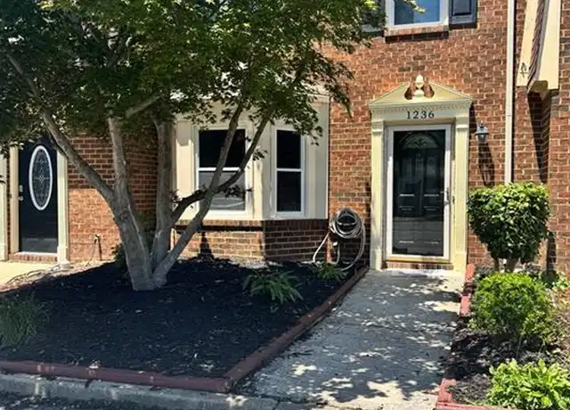 Property at 1236 Mabry Mill Pl, Chesapeake, VA, 23320, 2 beds, 1.5 baths, [object Object]