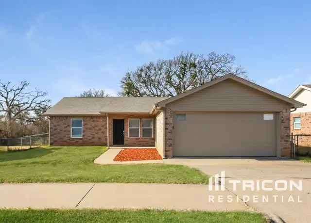 Property at 213 Dean Ct, Granbury, TX, 76049, 3 beds, 2 baths, [object Object]