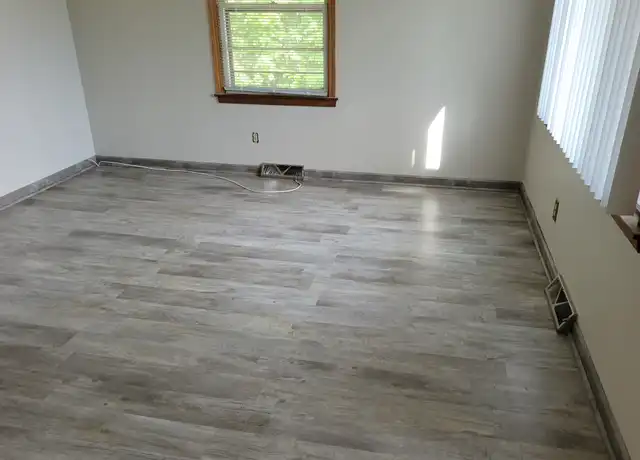 Property at 2719 Hampshire Ave N, Crystal, MN, 55427, 2 beds, 1 bath, [object Object]