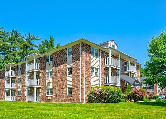 Photo of 27 Independence Dr, Methuen, MA 01844
