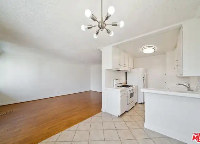 Property at 7548 Hampton Ave Unit 304, West Hollywood, CA, 90046, 2 beds, 2 baths, [object Object]