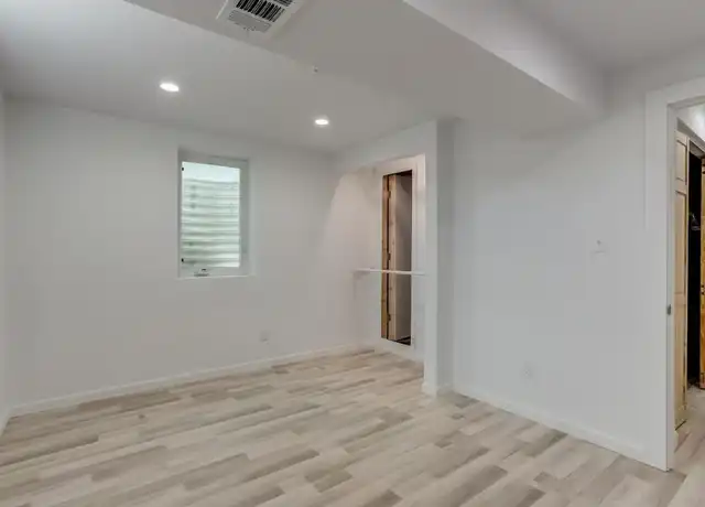 Property at 7520 W Bails Ave, Lakewood, CO, 80232, 1 bed, 1 bath, [object Object]