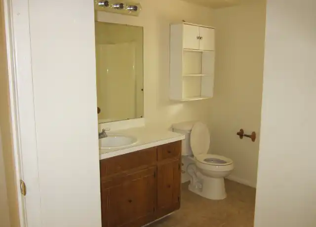 Property at 2010 Secretariat Trl Unit B, Longview, TX, 75604, 2 beds, 1 bath, [object Object]