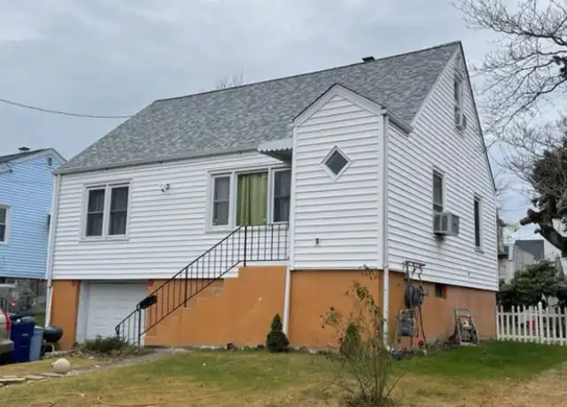 Property at 495 Hart St, Bridgeport, CT, 06606, 4 beds, 1 bath, [object Object]