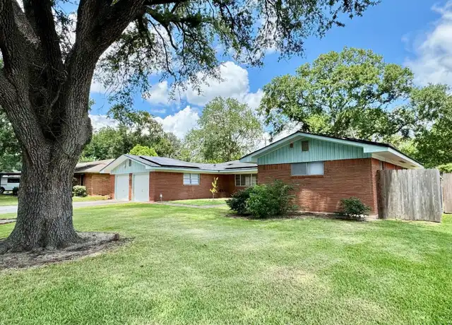 Property at 1701 Gillette St, Baytown, TX, 77520, 4 beds, 2.5 baths, [object Object]