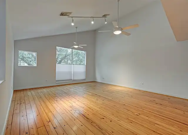 Property at 2724 La Branch St, Houston, TX, 77004, 2 beds, 2 baths, [object Object]