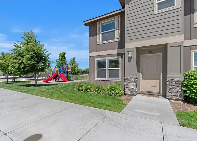 Photo of 1297 W Pine Ave, Meridian, ID 83642