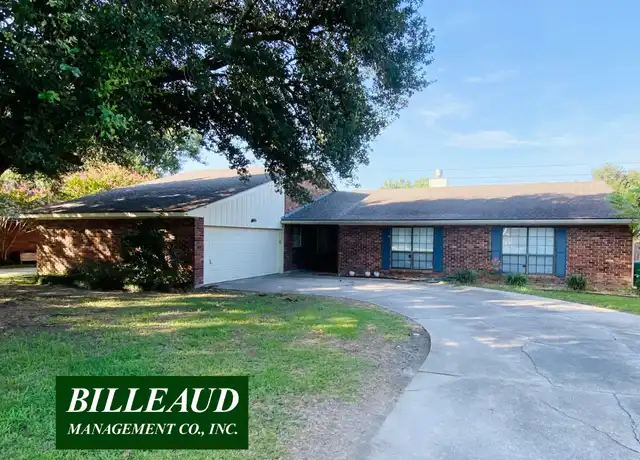 Property at 212 Presbytere Pkwy, Lafayette, LA, 70503, 4 beds, 2.5 baths, [object Object]