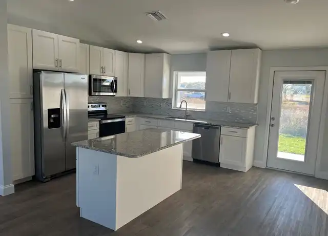 Property at 634 Royce Rd, Labelle, FL, 33935, 3 beds, 2 baths, [object Object]