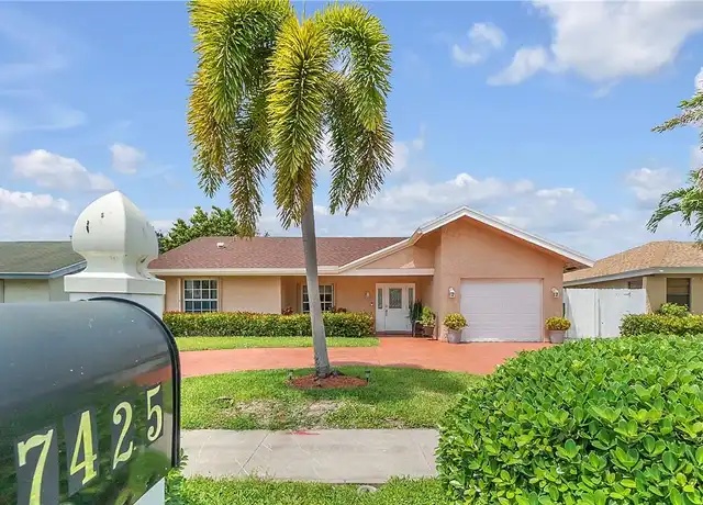 Property at 7425 SW 14th Ct, North Lauderdale, FL, 33068, 3 beds, 2 baths, [object Object]