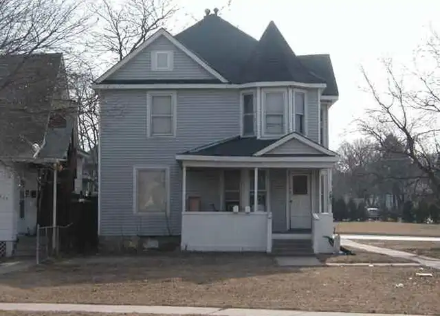 Property at 729 W 5th St Unit 3, Waterloo, IA, 50702, 4 beds, 1 bath, [object Object]