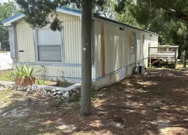 Property at 11679 East Highway 25, Ocklawaha, FL, 32179, 2 beds, 2 baths, [object Object]