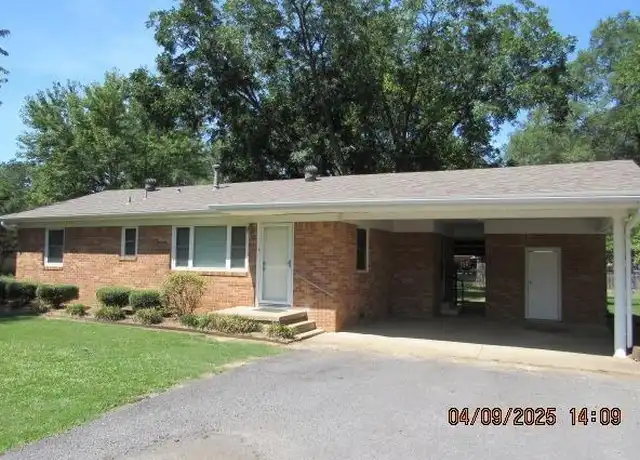 Property at 1 Shady Lane Dr, Conway, AR, 72034, 3 beds, 1 bath, [object Object]