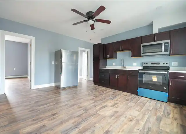Property at 6 Beacon St Unit 3, Central Falls, RI, 02863, 3 beds, 1 bath, [object Object]