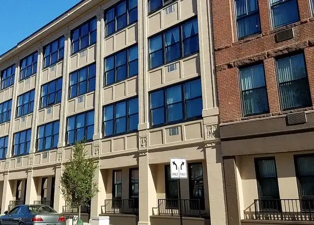 Property at 46 Irving St Unit 102, Framingham, MA, 01702, 1 bed, 1 bath, [object Object]