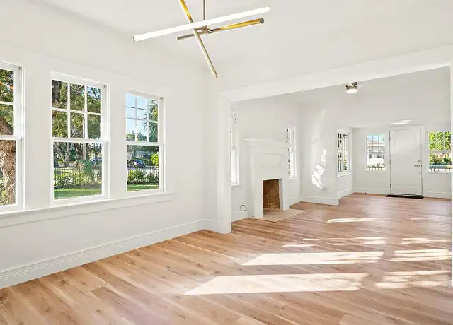 Property at 436 51st St, West Palm Beach, FL, 33407, 2 beds, 1 bath, [object Object]