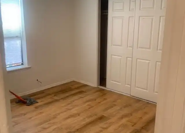Property at 927 Aztec Rd NW Unit 02, Albuquerque, NM, 87107, 2 beds, 1 bath, [object Object]