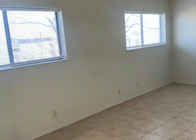Property at 927 Aztec Rd NW Unit 02, Albuquerque, NM, 87107, 2 beds, 1 bath, [object Object]