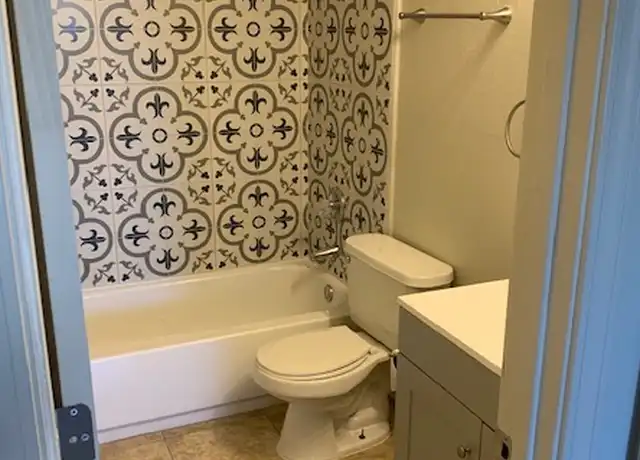 Property at 927 Aztec Rd NW Unit 02, Albuquerque, NM, 87107, 2 beds, 1 bath, [object Object]