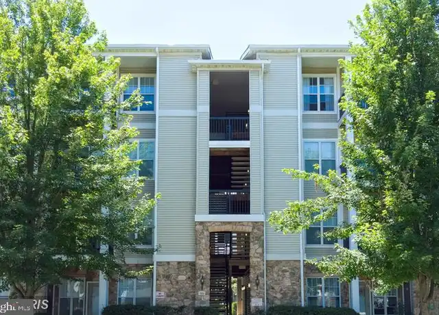 Property at 5106 Travis Edward Way, Centreville, VA, 20120, 2 beds, 2 baths, [object Object]