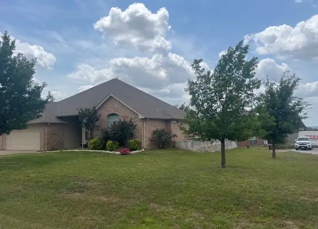 Property at 1005 Winding Rd, Granbury, TX, 76049, 3 beds, 2 baths, [object Object]