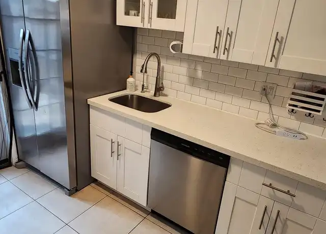 Property at 3212 NE 7th St Unit 1, Pompano Beach, FL, 33062, 1 bed, 1 bath, [object Object]