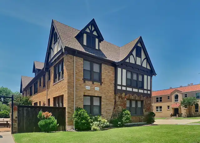 Property at 2100 Forest Park Blvd Unit 4, Fort Worth, TX, 76110, 1 bed, 1 bath, [object Object]