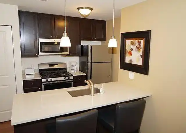 Property at Prairie Square - 2121 45th St, Highland, IN, 46322, 1-2 bed, 1-2 bath, [object Object]