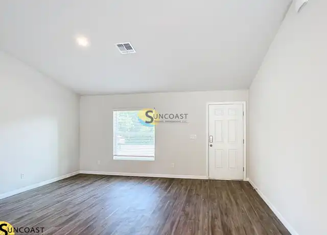 Property at 17 Almond Trce, Ocala, FL, 34472, 4 beds, 2 baths, [object Object]