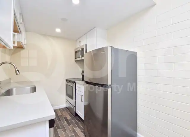 Property at 44 E Roanoke Ave Unit 13, Phoenix, AZ, 85012, 2 beds, 1 bath, [object Object]